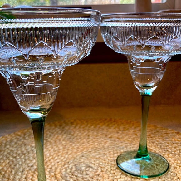 (2) Cristal d'Arques-Durand Sombrero Margarita Glasses w/ Green Stem - Picture 5 of 12